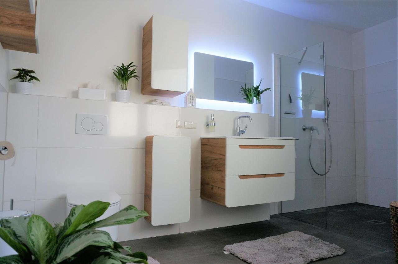 Mein Apartment, Stars Mit Balkon Und Klima Fuer Bis Zu 4 Personen ฟรังเคนทาล ภายนอก รูปภาพ