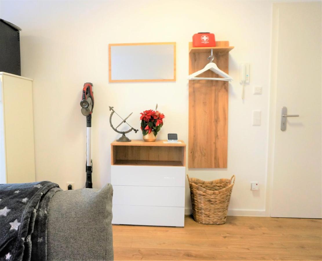 Mein Apartment, Stars Mit Balkon Und Klima Fuer Bis Zu 4 Personen ฟรังเคนทาล ภายนอก รูปภาพ