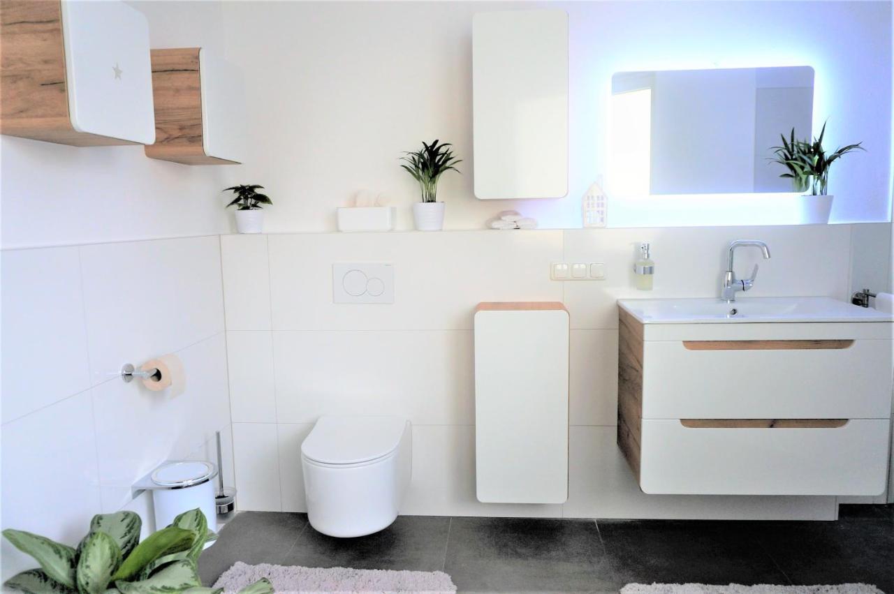 Mein Apartment, Stars Mit Balkon Und Klima Fuer Bis Zu 4 Personen ฟรังเคนทาล ภายนอก รูปภาพ