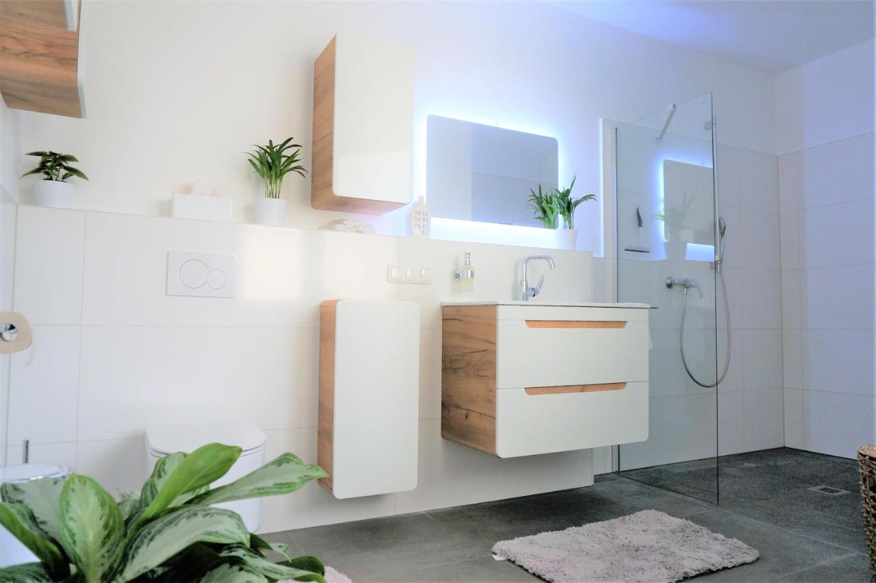 Mein Apartment, Stars Mit Balkon Und Klima Fuer Bis Zu 4 Personen ฟรังเคนทาล ภายนอก รูปภาพ