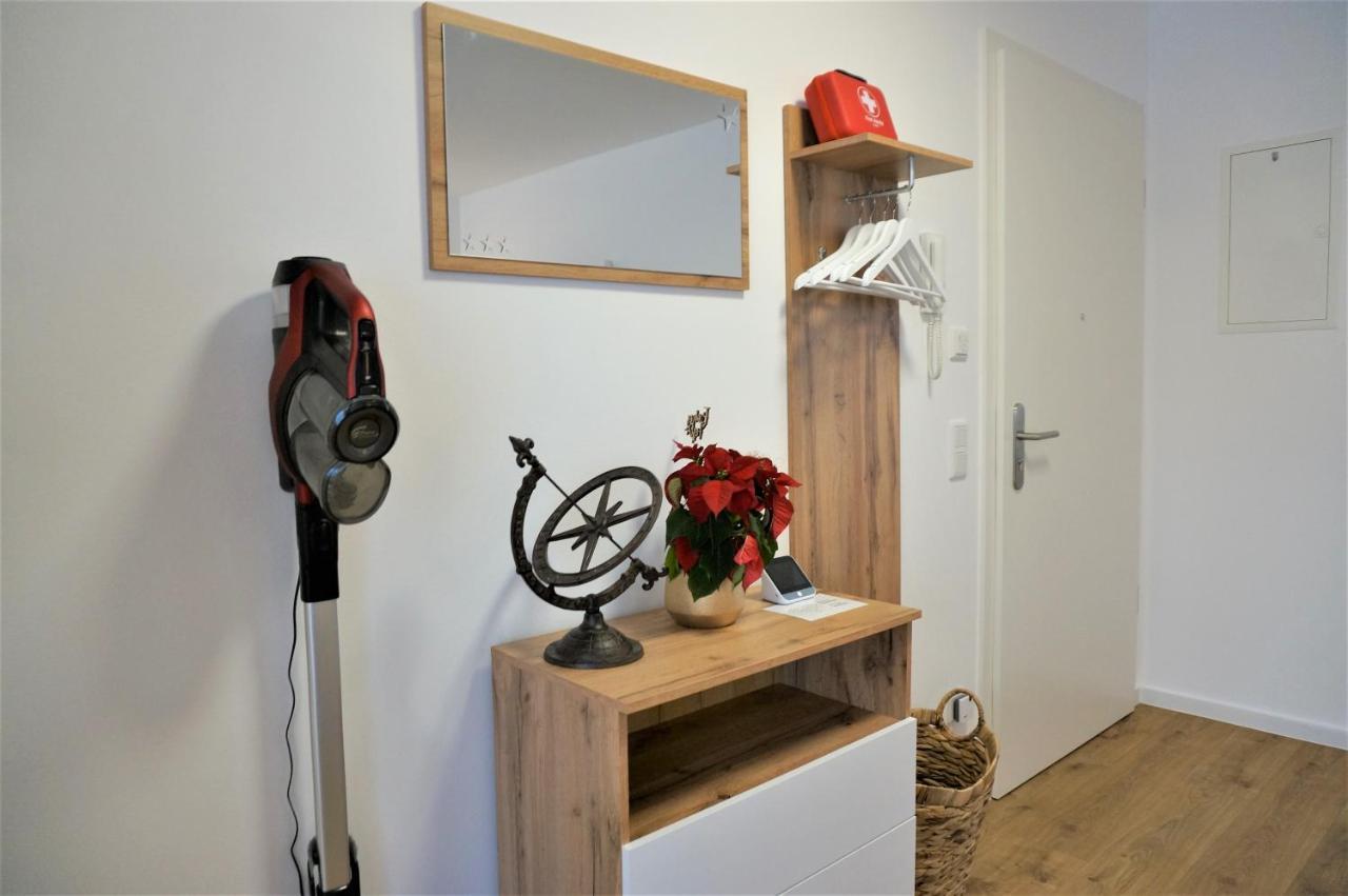 Mein Apartment, Stars Mit Balkon Und Klima Fuer Bis Zu 4 Personen ฟรังเคนทาล ภายนอก รูปภาพ